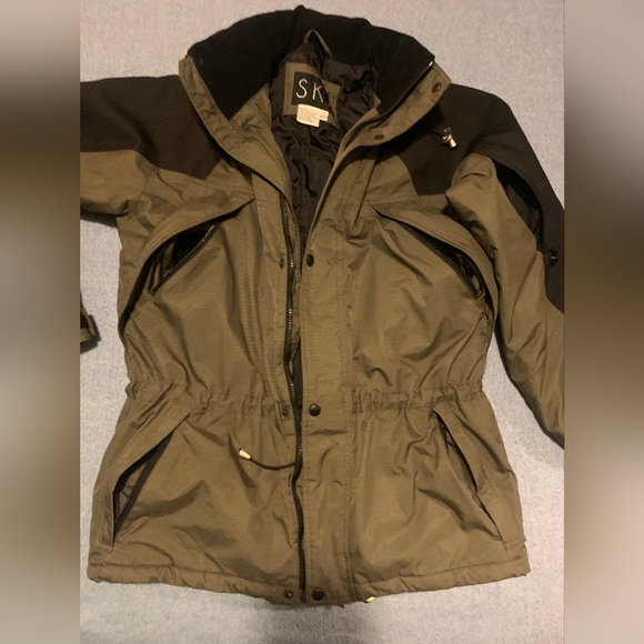 Ski coat - Picture 1 of 2